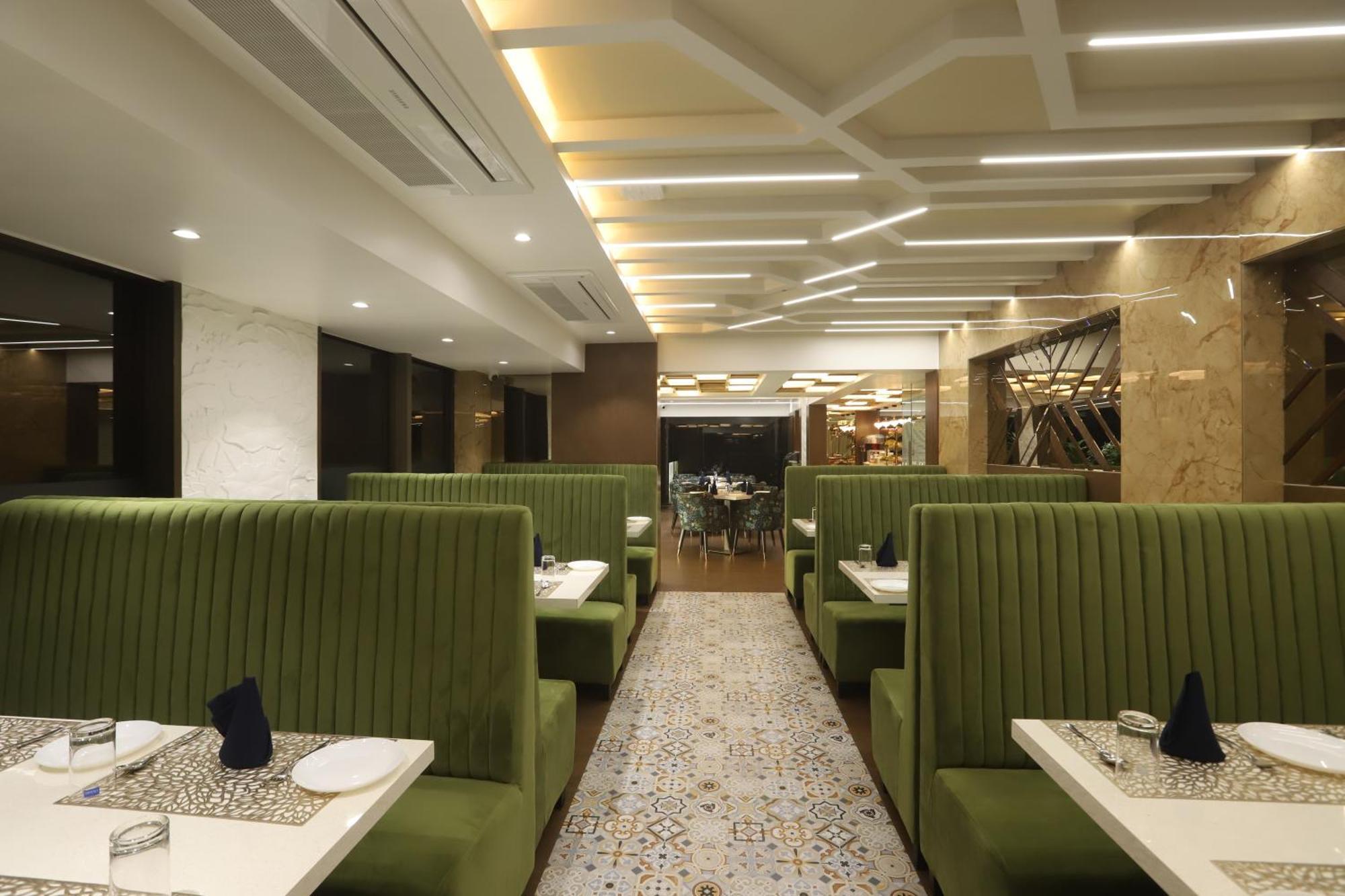 Hotel Auris & Banquets, Mumbai International Airport 외부 사진