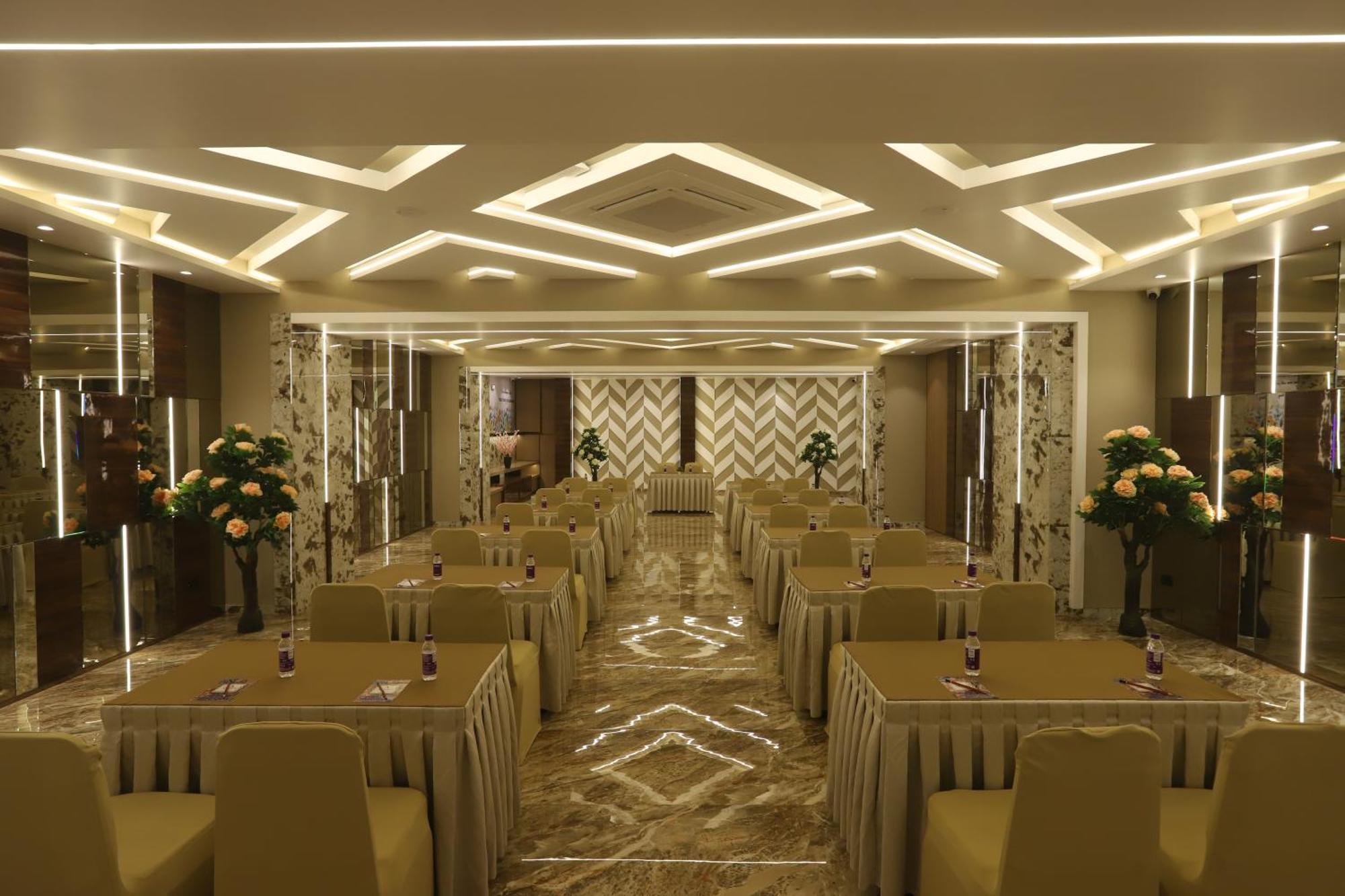 Hotel Auris & Banquets, Mumbai International Airport 외부 사진
